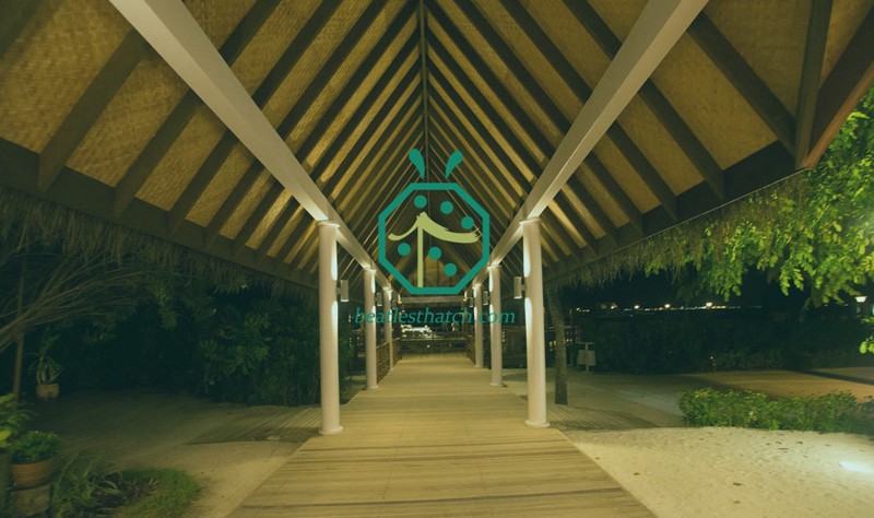 Tapis de tissage en bambou artificiel pour décoration de mur et de plafond Tiki Hut dans le parc