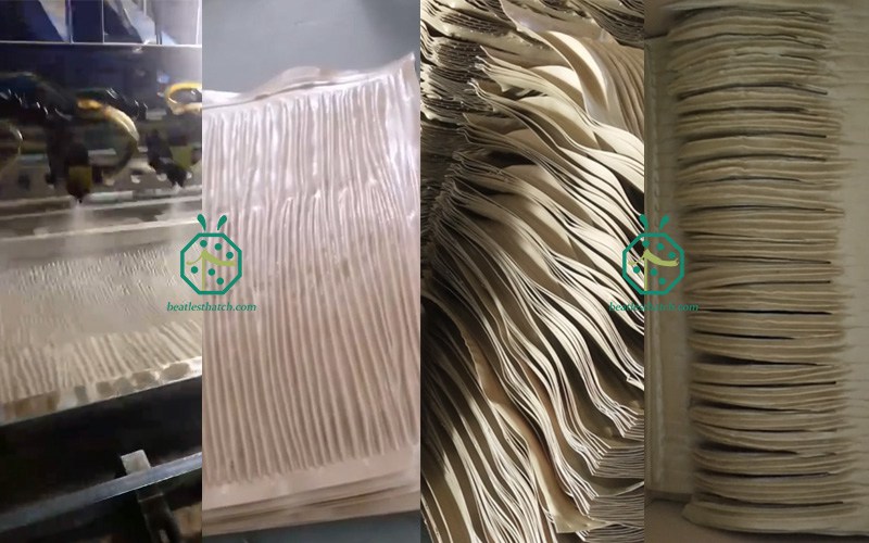 Fabrication et emballage de matériaux de toiture en chaume de palme artificielle