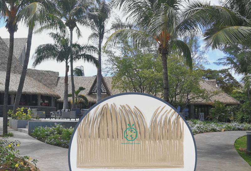 Tuiles de toit en chaume imitation feuille de palmier ignifuges utilisées pour la construction de toits de chaume pare-soleil du parc Zoon ou les réparations de chaume de la hutte tiki, de la hutte bali, de l'hôtel de villégiature Bohio, du palapa, du belvédère du parc