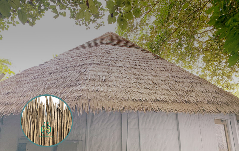 Panneaux de toit en chaume artificiel ignifuge pour l'hôtel Maldives Waterfront Resort