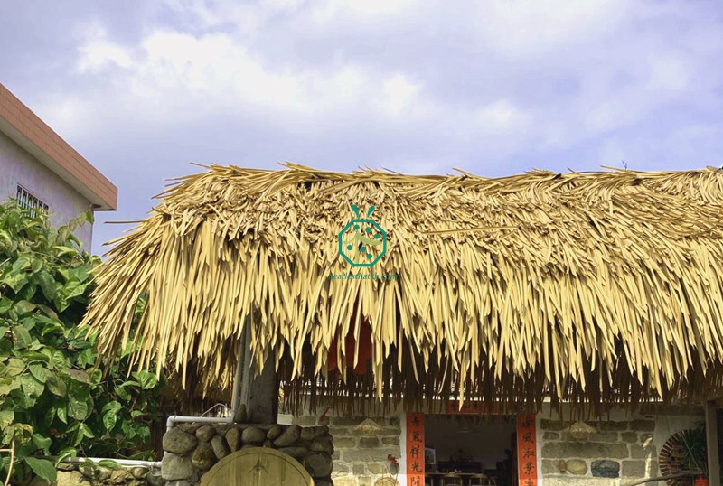 Synthetic Straw Thatch Roof Synthetic Straw Thatch Roof