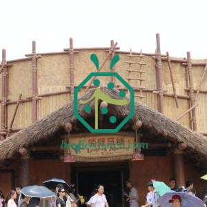Décoration de bar Tiki sur toit en plastique résistant aux UV