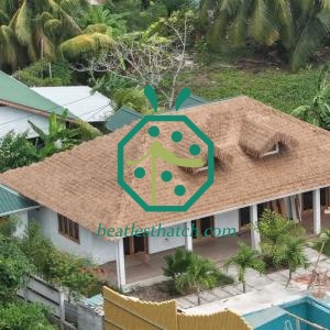 Production à grande échelle de panneaux de toiture en chaume artificiel pour les Seychelles