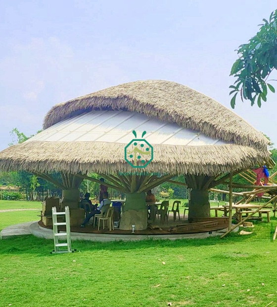 Toit synthétique Nipa pour le patio de la ferme écologique du parc écologique aux Philippines