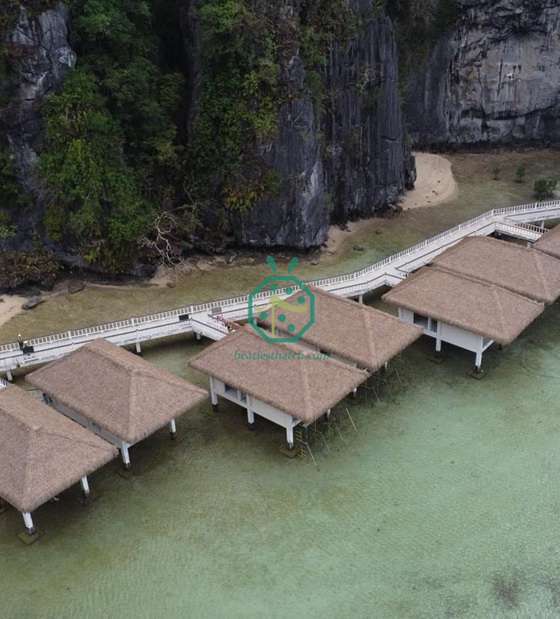 Toiture en chaume artificielle du Palawan Resort Hotel
